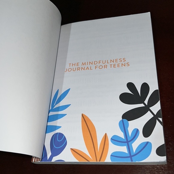 The mindfulness journal  lteens new book activity book calm happy thoughts book - Picture 4 of 14
